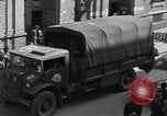 Standbild die britischen LKW Wien Österreich, 1945, aus Sekunde 27 historischem Filmmaterial Videoclip 65675056106