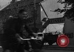 Standbild die britischen LKW Wien Österreich, 1945, aus Sekunde 42 historischem Filmmaterial Videoclip 65675056106