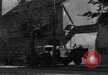 Standbild die britischen LKW Wien Österreich, 1945, aus Sekunde 43 historischem Filmmaterial Videoclip 65675056106