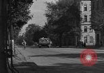 Standbild die britischen LKW Wien Österreich, 1945, aus Sekunde 59 historischem Filmmaterial Videoclip 65675056106