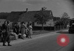 Immagine di I rifugiati tedeschi Germania, 1945, secondo 35 filmato di repertorio 65675056107