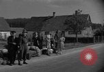 Immagine di I rifugiati tedeschi Germania, 1945, secondo 37 filmato di repertorio 65675056107