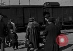 Standbild deutschen Flüchtlinge Ulm Deutschland, 1945, aus Sekunde 39 historischem Filmmaterial Videoclip 65675056109