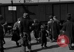 Standbild deutschen Flüchtlinge Ulm Deutschland, 1945, aus Sekunde 42 historischem Filmmaterial Videoclip 65675056109