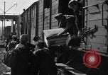 Standbild deutschen Flüchtlinge Ulm Deutschland, 1945, aus Sekunde 57 historischem Filmmaterial Videoclip 65675056109