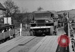 Image  pont Bailey Remagen Allemagne, 1945, de la seconde 23 séquences d'archives historiques vidéo 65675056114