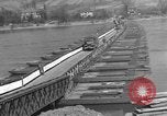 Image  pont Bailey Remagen Allemagne, 1945, de la seconde 59 séquences d'archives historiques vidéo 65675056114