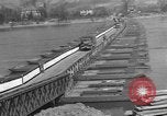 Image  pont Bailey Remagen Allemagne, 1945, de la seconde 60 séquences d'archives historiques vidéo 65675056114