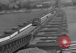 Image  pont Bailey Remagen Allemagne, 1945, de la seconde 62 séquences d'archives historiques vidéo 65675056114