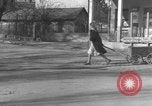 Image civils Sobernheim Allemagne, 1945, de la seconde 16 séquences d'archives historiques vidéo 65675056116
