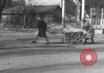Image civils Sobernheim Allemagne, 1945, de la seconde 17 séquences d'archives historiques vidéo 65675056116