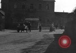 Image civils Sobernheim Allemagne, 1945, de la seconde 24 séquences d'archives historiques vidéo 65675056116