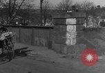 Image civils Sobernheim Allemagne, 1945, de la seconde 56 séquences d'archives historiques vidéo 65675056116