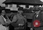 Image des wagons de chemin de fer Sobernheim Allemagne, 1945, de la seconde 3 séquences d'archives historiques vidéo 65675056117