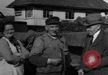 Image des wagons de chemin de fer Sobernheim Allemagne, 1945, de la seconde 4 séquences d'archives historiques vidéo 65675056117