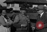 Image des wagons de chemin de fer Sobernheim Allemagne, 1945, de la seconde 5 séquences d'archives historiques vidéo 65675056117