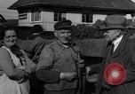 Image des wagons de chemin de fer Sobernheim Allemagne, 1945, de la seconde 6 séquences d'archives historiques vidéo 65675056117