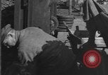 Image des wagons de chemin de fer Sobernheim Allemagne, 1945, de la seconde 22 séquences d'archives historiques vidéo 65675056117