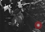 Image des wagons de chemin de fer Sobernheim Allemagne, 1945, de la seconde 28 séquences d'archives historiques vidéo 65675056117