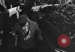 Image des wagons de chemin de fer Sobernheim Allemagne, 1945, de la seconde 33 séquences d'archives historiques vidéo 65675056117
