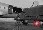 Image avions Vittles Francfort Allemagne, 1949, de la seconde 20 séquences d'archives historiques vidéo 65675056123