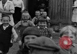 Image Fédération de camp de personnes déplacées Heidelberg Allemagne, 1945, de la seconde 21 séquences d'archives historiques vidéo 65675056136