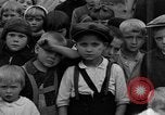 Image Fédération de camp de personnes déplacées Heidelberg Allemagne, 1945, de la seconde 40 séquences d'archives historiques vidéo 65675056136