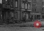 Image des combats de rue Koblenz Allemagne, 1945, de la seconde 6 séquences d'archives historiques vidéo 65675056145