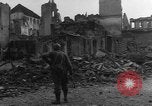 Image des combats de rue Koblenz Allemagne, 1945, de la seconde 20 séquences d'archives historiques vidéo 65675056145