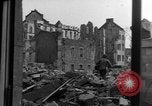 Image des combats de rue Koblenz Allemagne, 1945, de la seconde 51 séquences d'archives historiques vidéo 65675056145