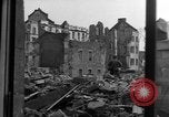 Image des combats de rue Koblenz Allemagne, 1945, de la seconde 53 séquences d'archives historiques vidéo 65675056145