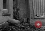 Standbild Straßenschlachten Koblenz Deutschland, 1945, aus Sekunde 7 historischem Filmmaterial Videoclip 65675056146