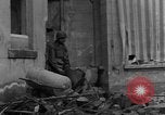 Standbild Straßenschlachten Koblenz Deutschland, 1945, aus Sekunde 9 historischem Filmmaterial Videoclip 65675056146