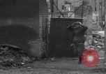 Standbild Straßenschlachten Koblenz Deutschland, 1945, aus Sekunde 22 historischem Filmmaterial Videoclip 65675056146