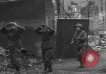 Standbild Straßenschlachten Koblenz Deutschland, 1945, aus Sekunde 26 historischem Filmmaterial Videoclip 65675056146