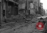 Standbild Straßenschlachten Koblenz Deutschland, 1945, aus Sekunde 32 historischem Filmmaterial Videoclip 65675056146