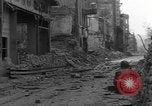 Standbild Straßenschlachten Koblenz Deutschland, 1945, aus Sekunde 40 historischem Filmmaterial Videoclip 65675056146