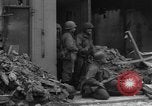 Standbild Straßenschlachten Koblenz Deutschland, 1945, aus Sekunde 46 historischem Filmmaterial Videoclip 65675056146
