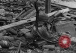 Standbild Straßenschlachten Koblenz Deutschland, 1945, aus Sekunde 52 historischem Filmmaterial Videoclip 65675056146