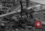 Standbild Straßenschlachten Koblenz Deutschland, 1945, aus Sekunde 55 historischem Filmmaterial Videoclip 65675056146