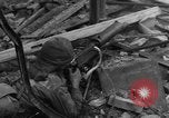 Standbild Straßenschlachten Koblenz Deutschland, 1945, aus Sekunde 62 historischem Filmmaterial Videoclip 65675056146