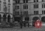 Immagine di Lotta da strada Koblenz Germania, 1945, secondo 56 filmato di repertorio 65675056148