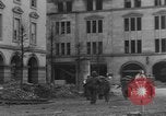 Immagine di Lotta da strada Koblenz Germania, 1945, secondo 57 filmato di repertorio 65675056148
