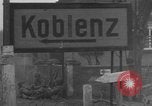 Immagine di Lotta da strada Koblenz Germania, 1945, secondo 43 filmato di repertorio 65675056149