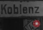 Immagine di Lotta da strada Koblenz Germania, 1945, secondo 56 filmato di repertorio 65675056149