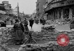 Immagine di Barricata Stuttgart Germania, 1945, secondo 20 filmato di repertorio 65675056150