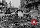Immagine di Barricata Stuttgart Germania, 1945, secondo 27 filmato di repertorio 65675056150