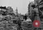 Immagine di Barricata Stuttgart Germania, 1945, secondo 44 filmato di repertorio 65675056150
