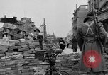 Immagine di Barricata Stuttgart Germania, 1945, secondo 52 filmato di repertorio 65675056150