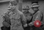 Immagine di Spie tedesche fermati in noi le uniformi sono eseguiti dal plotone di esecuzione Bruchsal Germania, 1945, secondo 18 filmato di repertorio 65675056155